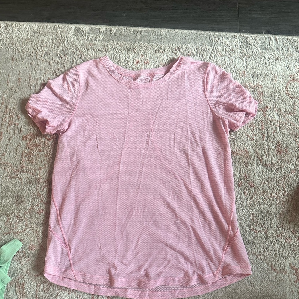 Lulu Pink Short Sleeve Top